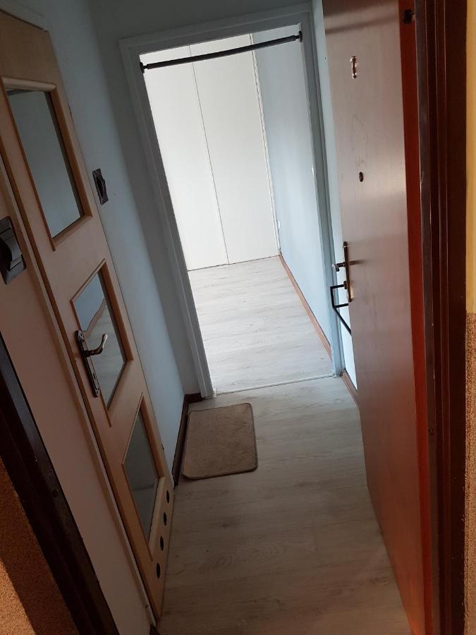 Mieszkanie Jednopokojowe Boleslawiec W Centrum - Wymagana Kaucja Zwrotna Apartment Екстериор снимка